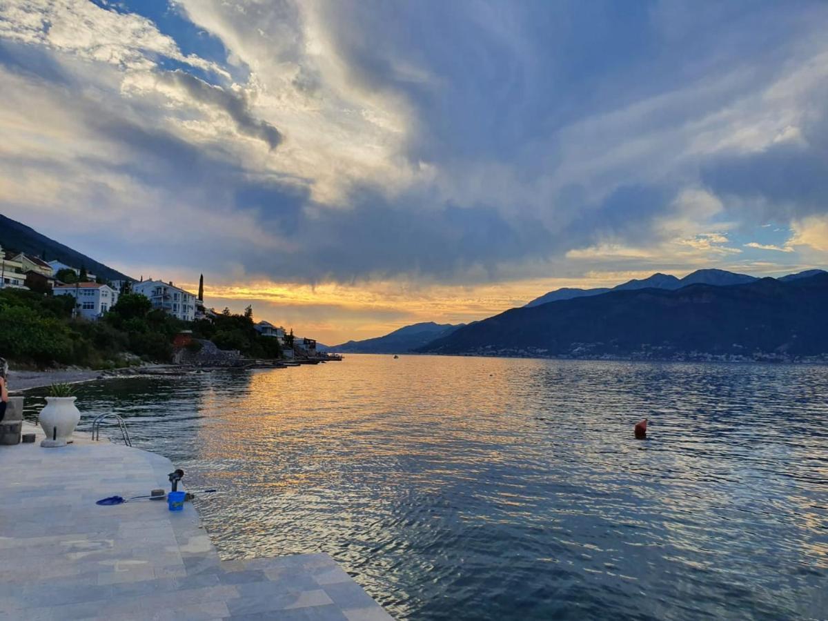 Apartments Ponta Krasici Tivat Ngoại thất bức ảnh