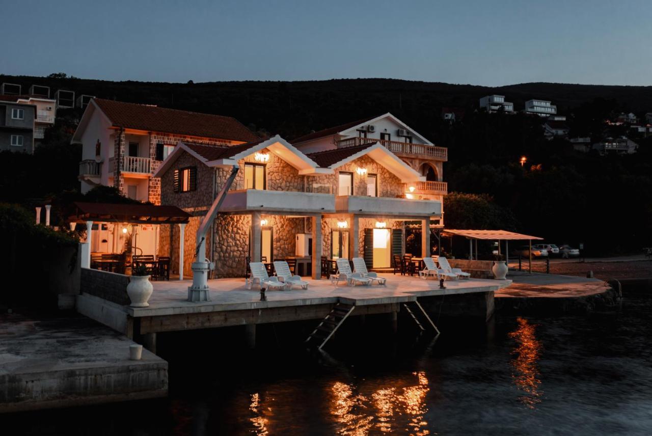 Apartments Ponta Krasici Tivat Ngoại thất bức ảnh