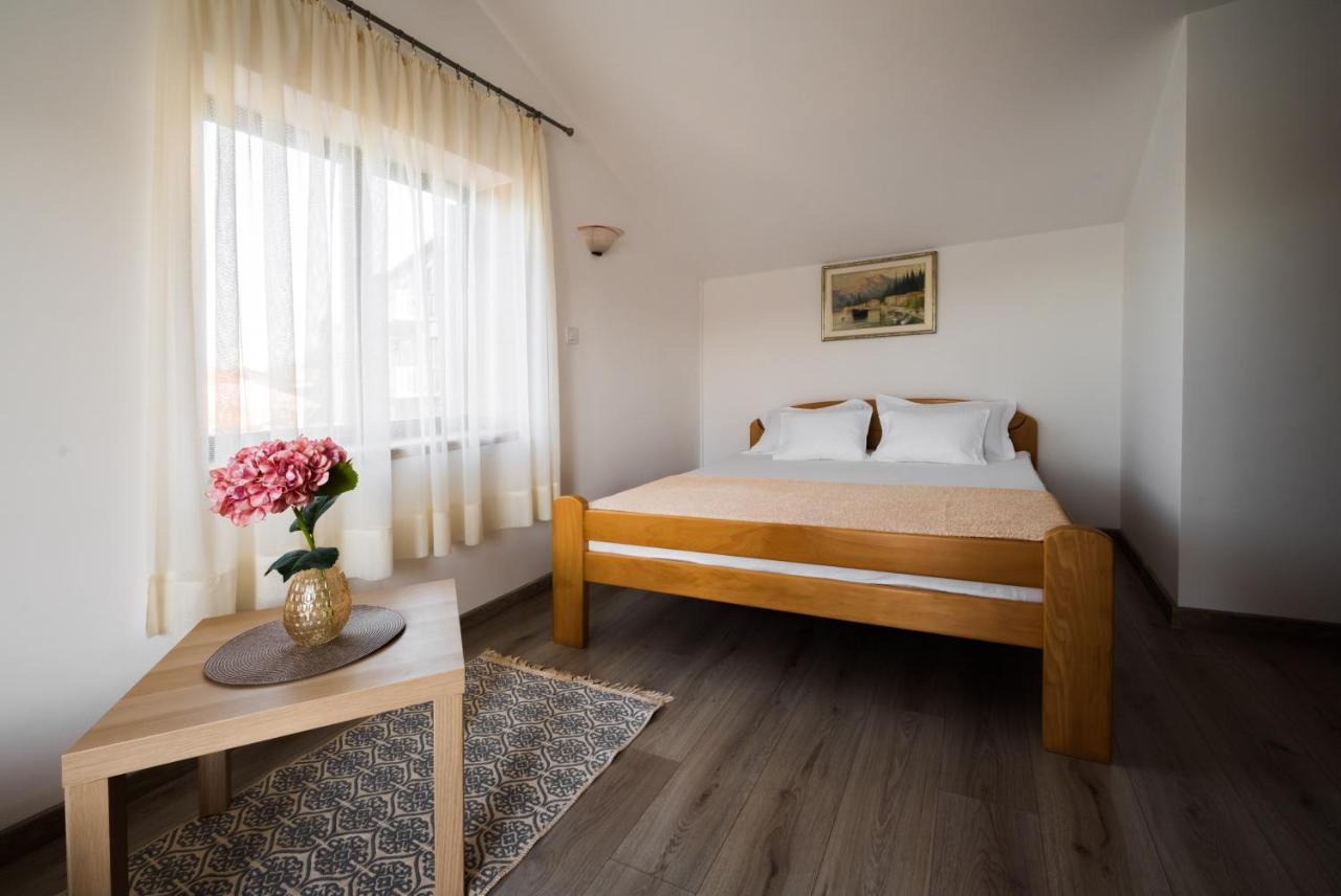 Apartments Ponta Krasici Tivat Ngoại thất bức ảnh