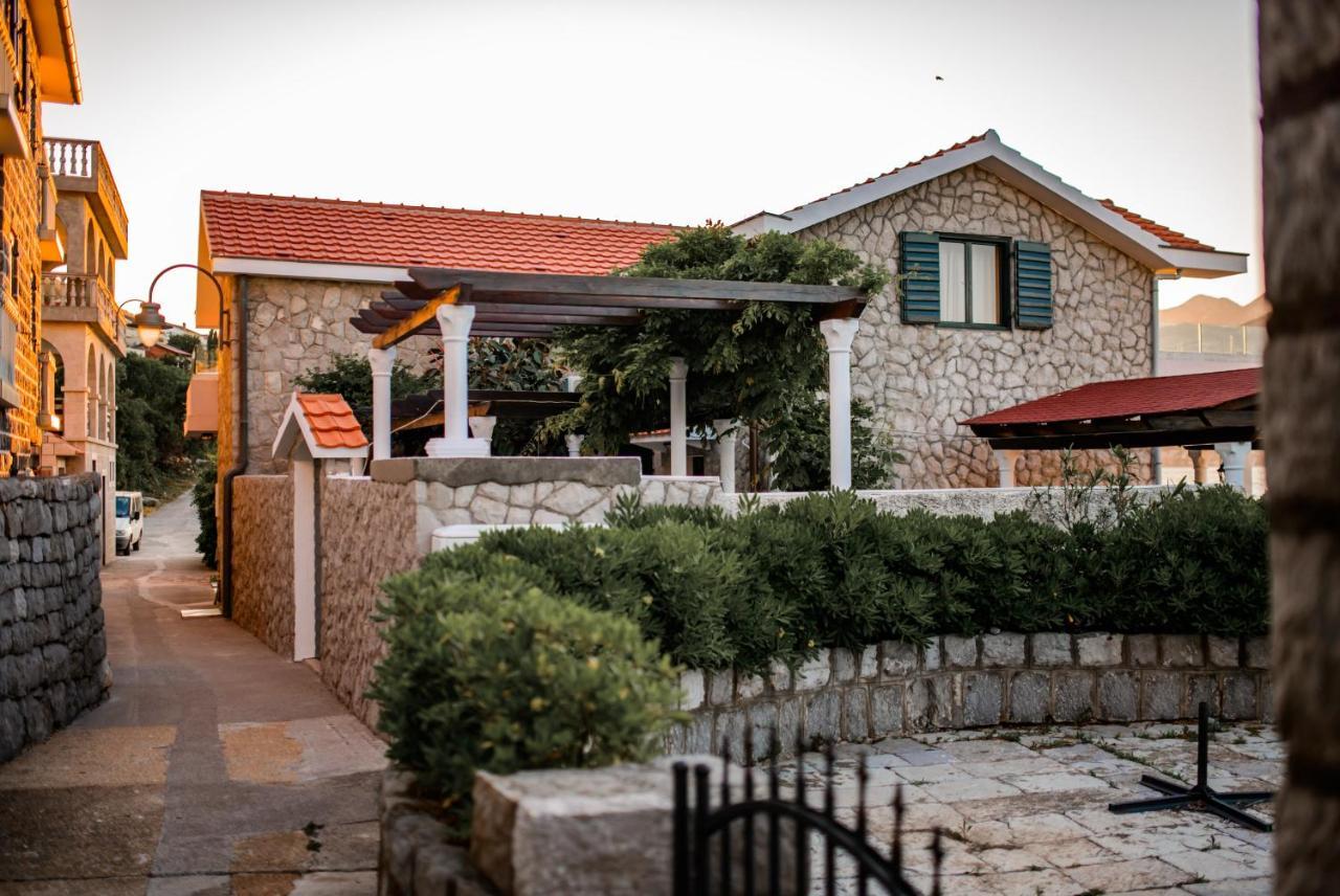 Apartments Ponta Krasici Tivat Ngoại thất bức ảnh