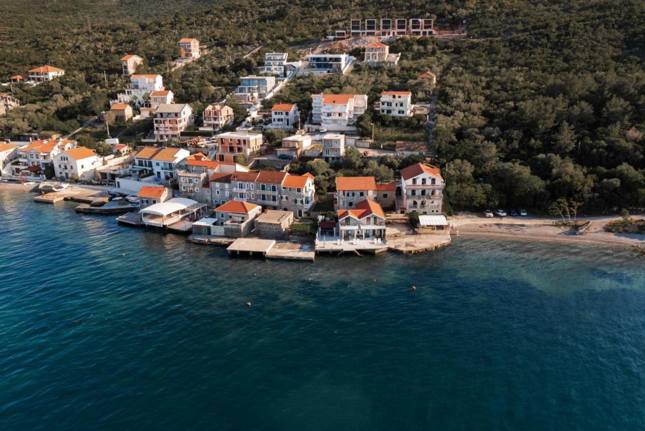 Apartments Ponta Krasici Tivat Ngoại thất bức ảnh